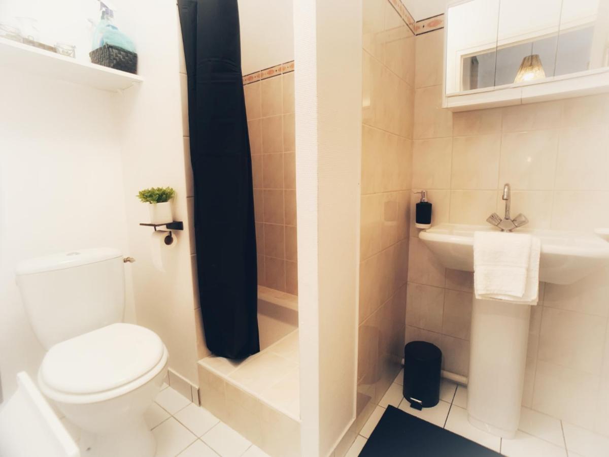 Studio Bis 32M2 Au Calme Situe Au Centre De Vannes Buitenkant foto
